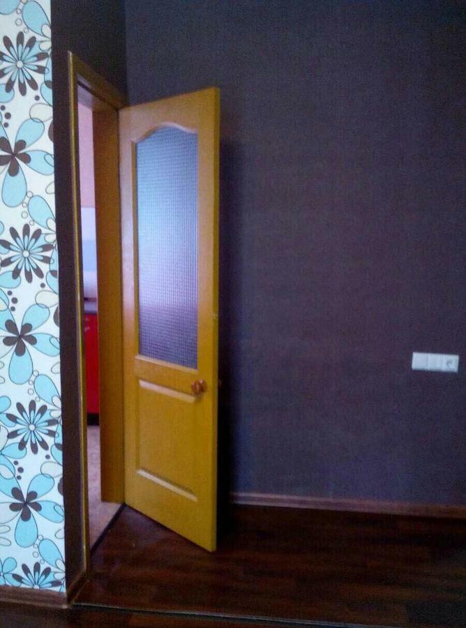 комфортні з King Size ліжком та ванною, в районі дафі,16 лікарні Daire Dnipro