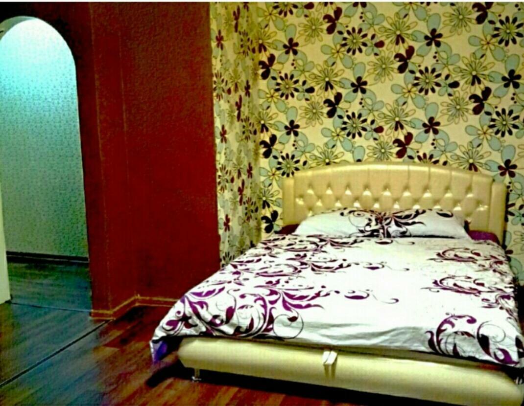 комфортні з King Size ліжком та ванною, в районі дафі,16 лікарні Apartment