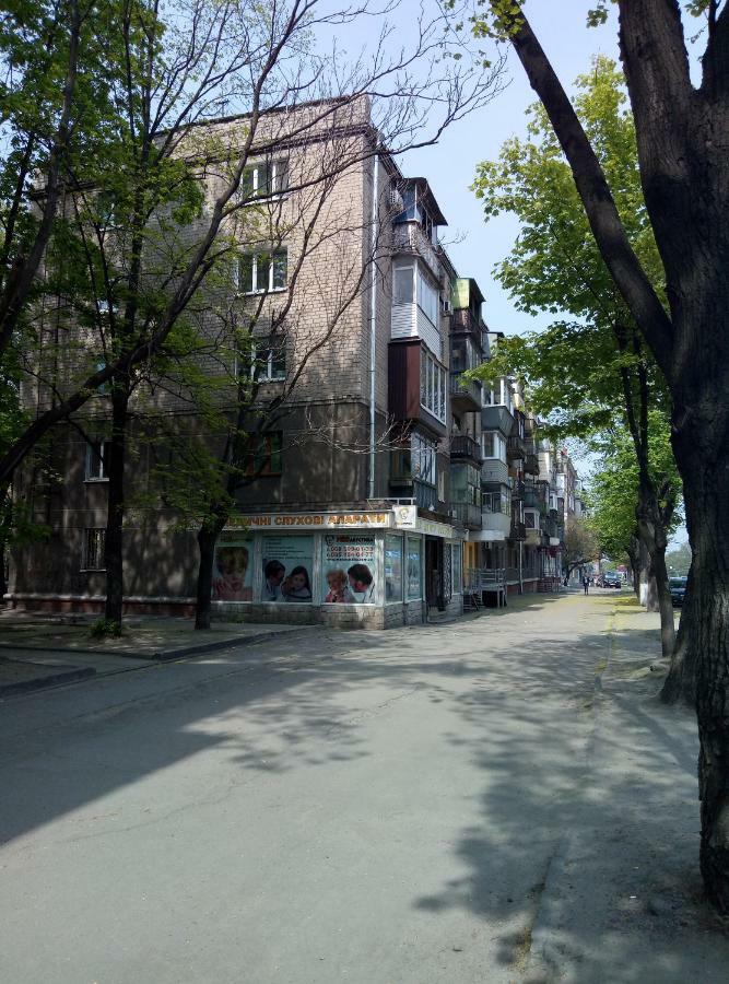 Apartment комфортні з King Size ліжком та ванною, в районі дафі,16 лікарні *